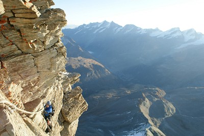 Fixed rope on the Matterhorn  © OLDGUYBUTSTILLGOING