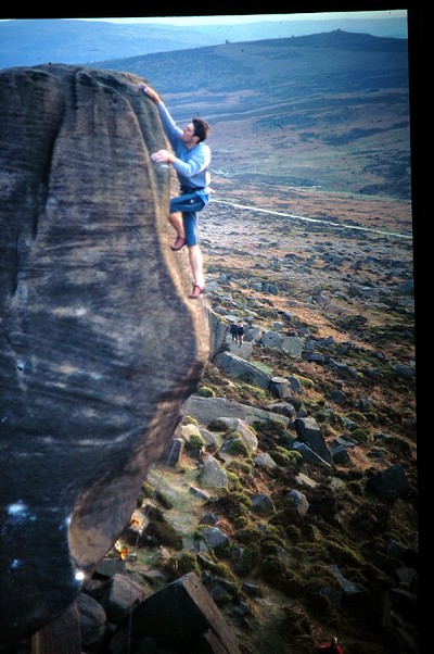 Seb Grieve topping out on Parthian Shot - 1997. "You can't fall now Seb..."  © Niall Grimes
