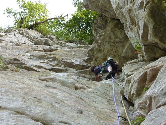 Nick contemplates the overhang on pitch 2 of King Kong, E1 5b, Wintour's Leap  © Didymus