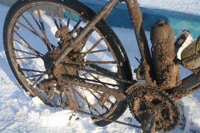 Biking in the worst winter condition Turkey had seen in 30 years  © Pauline sanderson & Everestmax team
