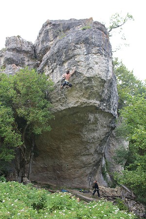 Tom Bolger climbing Justolini, Apellaniz  © Lynne Malcolm
