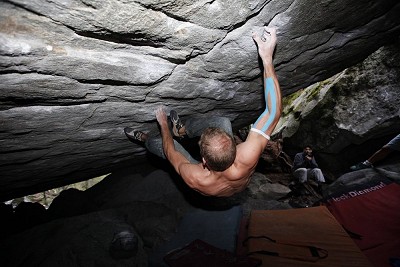 Olivier Mignon on Remembrance of things past, 8B+, Magic Wood  © Mignon coll.