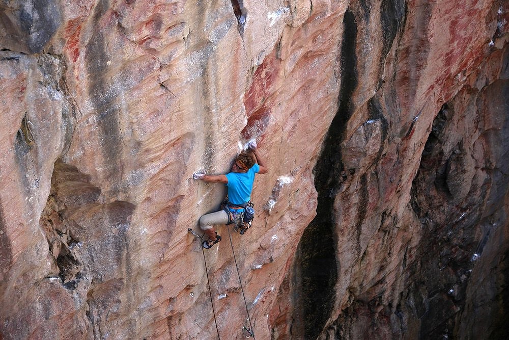Dave Pickford making a repeat of the interestingly named 'Do You know Where your Children are?' - E8  © Neil Mawson