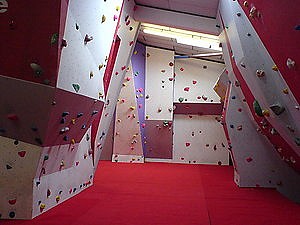 Premier Post: Oswestry Climbing Centre New Hours + Competition