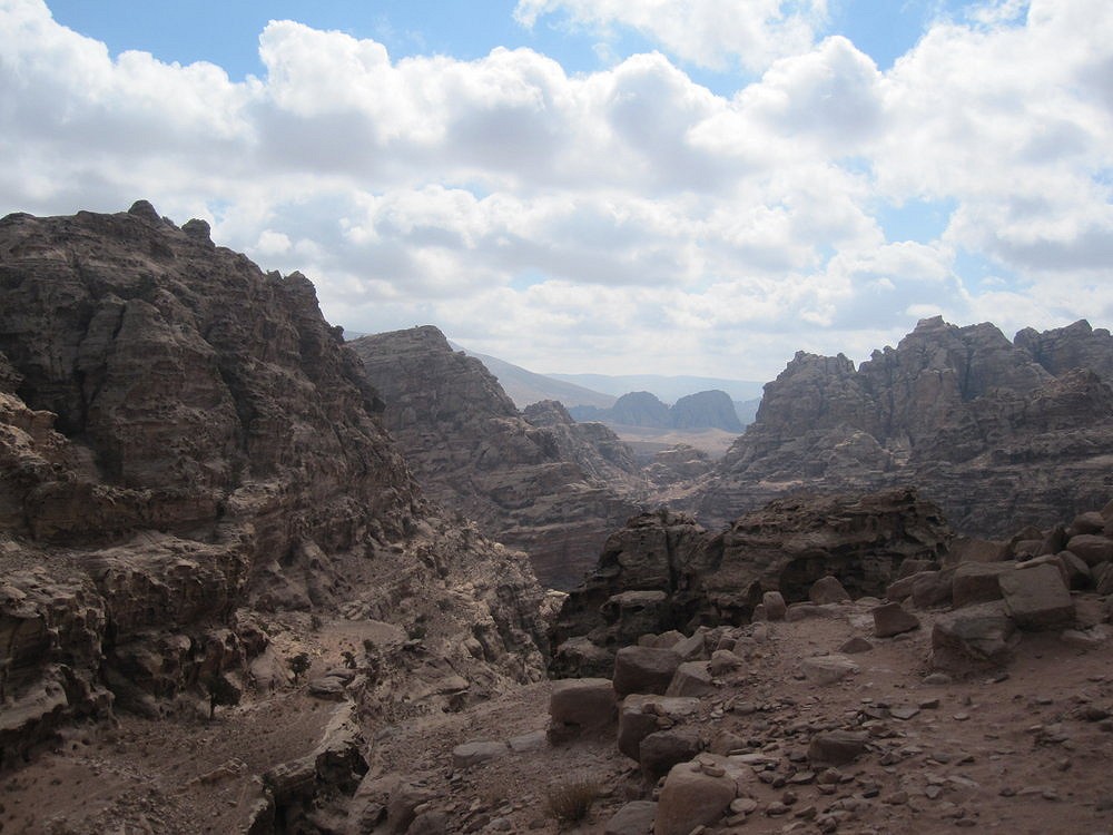 Petra Valley, Jordan  © Tig Smith