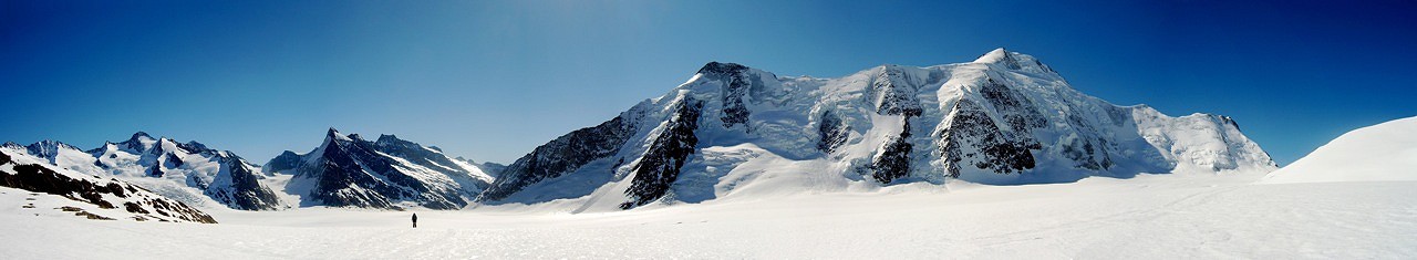 Skinning on the Koncordia Glacier, Berner Oberland  © tri-nitro-tuolumne