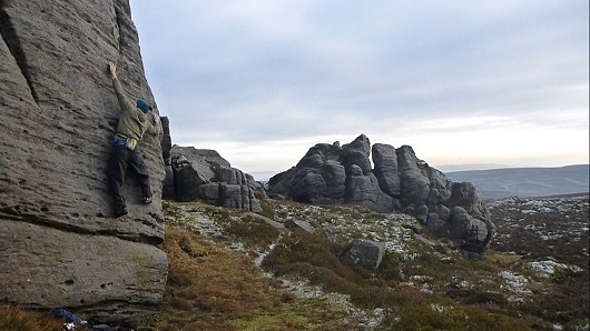 Gorgeous winters day on the grit at Rylstone  © Dickon151