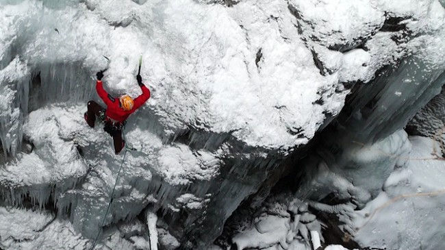 Marcus Bendler Ice Climbing  © Still shot from Video