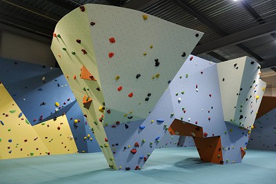3D plywood climbing wall manufactured by Beacon  © Beacon Climbing