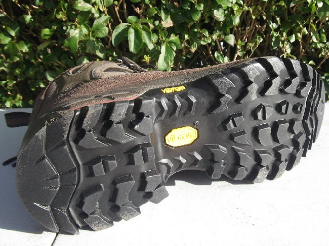 Dhaulagiri II GTX boots - the soles have huge lugs  © Mike Knipe