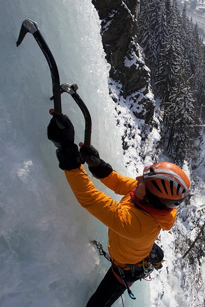 Petzl Nomic 2's in action - Ueli Steck in Les Houches  © Jon Griffith / Alpine Exposures