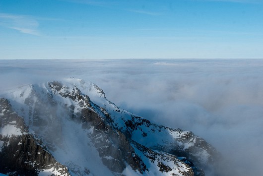 Climbers on Castle ridge  © daniel_c_baron