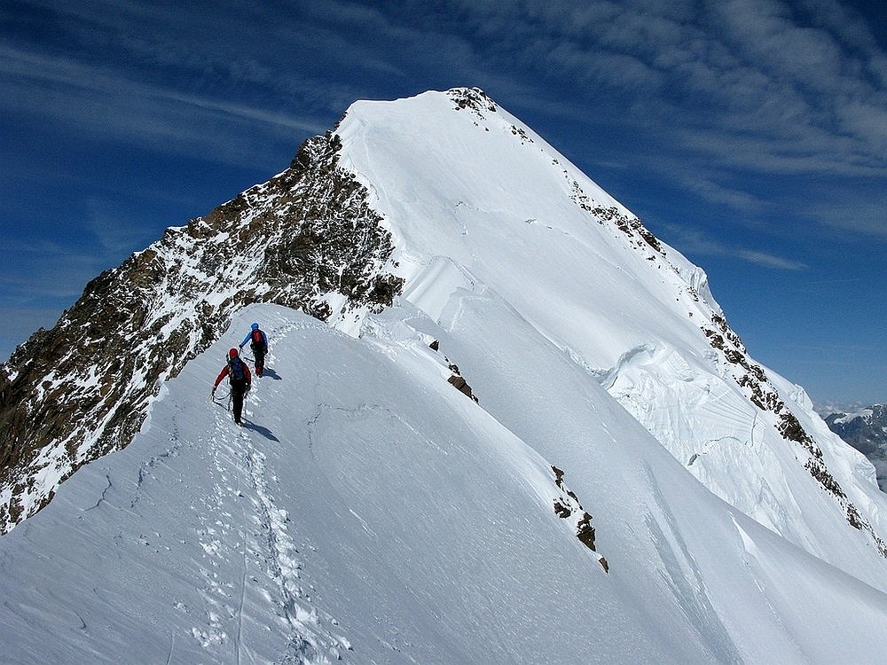 Climbers on exposed east ridge of Lyskamm mountain - Monte Rosa massif.  © Branko Radenovic