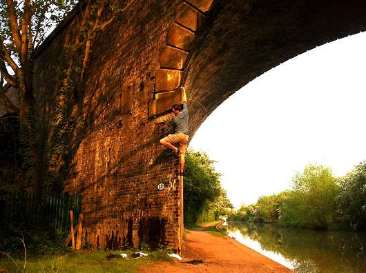 Simon climbing at one of Warwickshire's finest outdoor venues  © 67hours