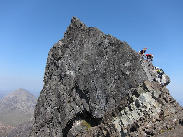 Daily blogs from guides - a useful source of info. Alpha Mountaineering's Nick Carter and clients on Clach Glas  © Dan Bailey