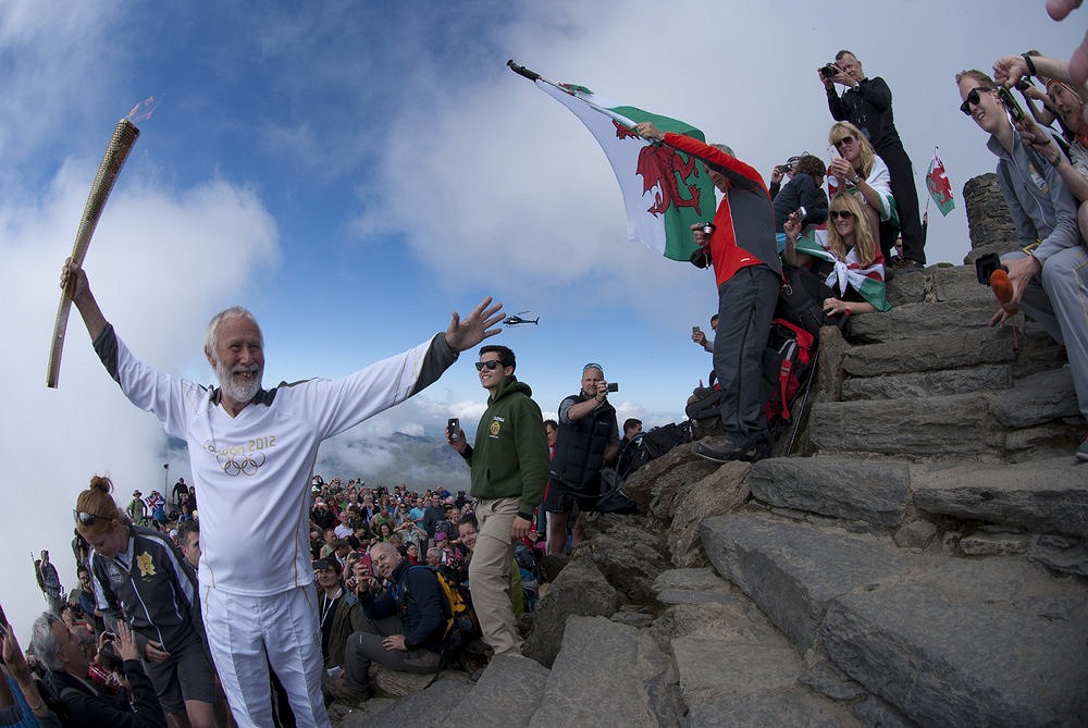Chris Bonington goes for the top  © Mark Reeves