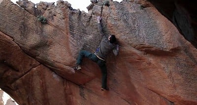 Michele Caminati bouldering in Rocklands  © Clément Perotti (video still)