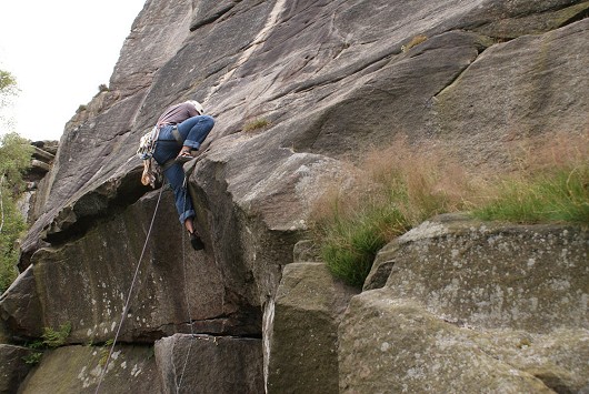 Pulling over onto the slab of Tody's Wall  © joemallia
