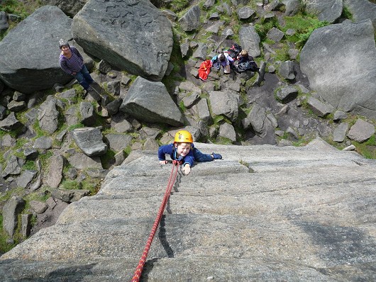J (4) on Overhanging Buttress Arete  © Dave Musgrove Jnr