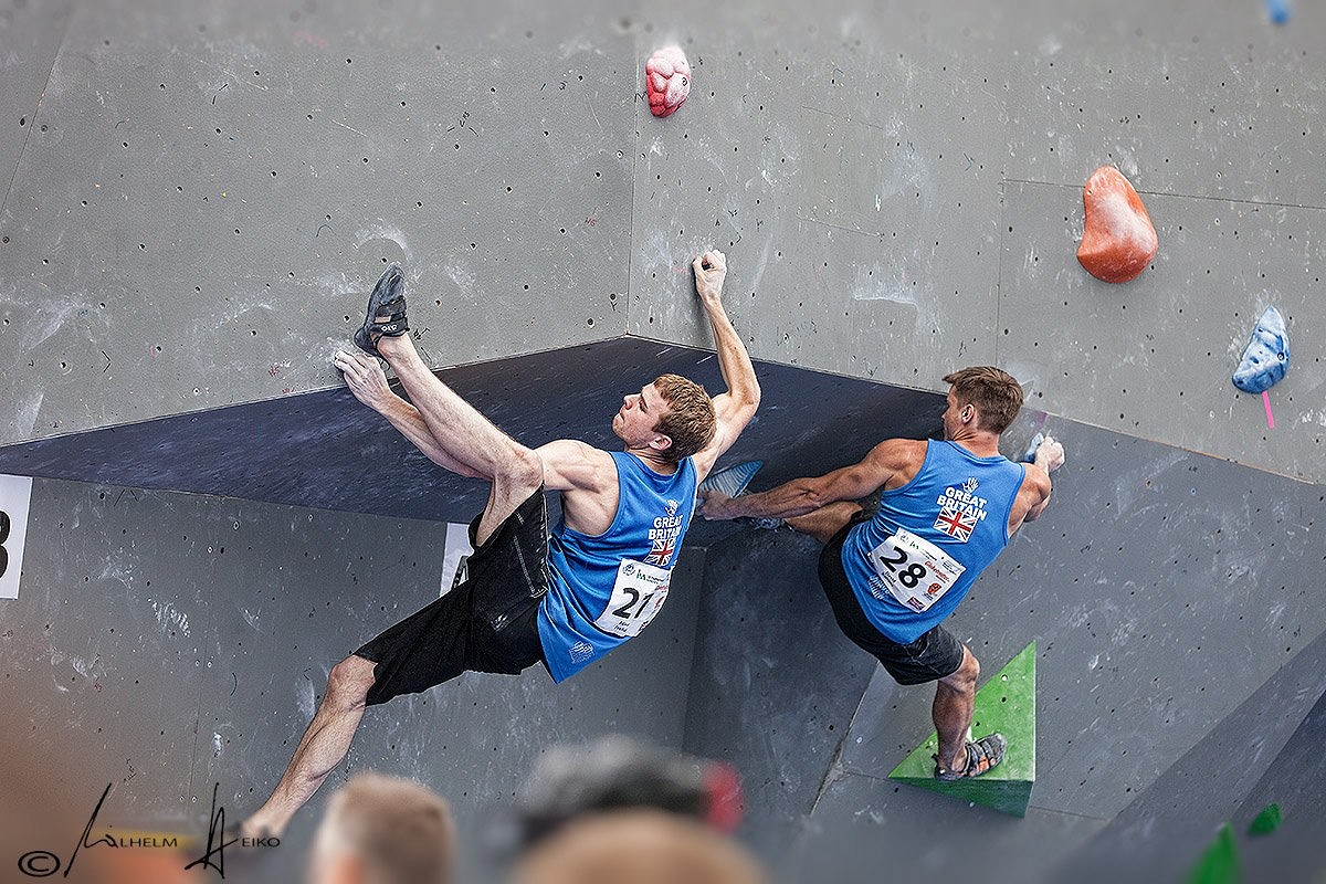 Ned Feehally and Dave Barrans not looking weak at the Munich round of the Bouldering World Cup  © Heiko Wilhelm