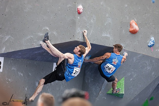 Ned Feehally and Dave Barrans not looking weak at the Munich round of the Bouldering World Cup  © Heiko Wilhelm