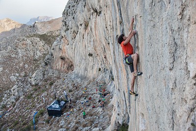 Hansjoerg Auer on PROject competition route  © The North Face®/Damiano Leva