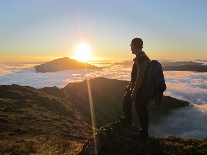 Will Ashton on Y Lliwedd looking out towards Moel Siabod during an inversion.  © Robbie