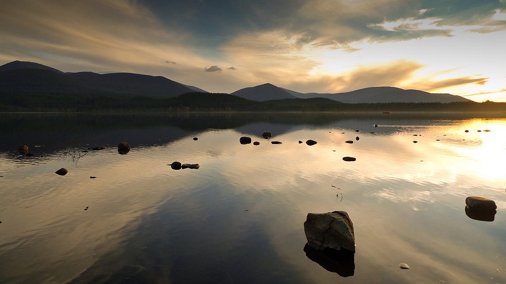 Loch Morlich  © feepole
