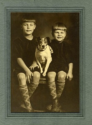 Fred Beckey, his brother Helmy and dog, Flores.  © Beckey collection
