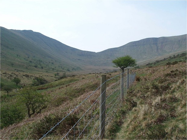 The controversial Brecon Beacons fence, now removed  © Sîon Brackenbury