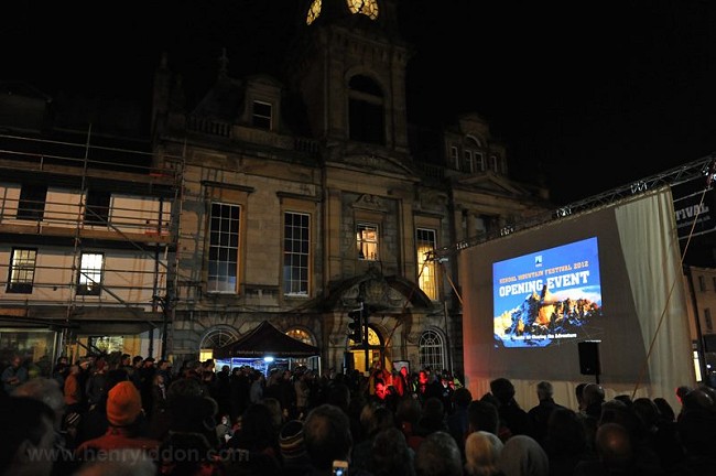 The opening ceremony on the Kendal high street - a huge success!  © Henry Iddon