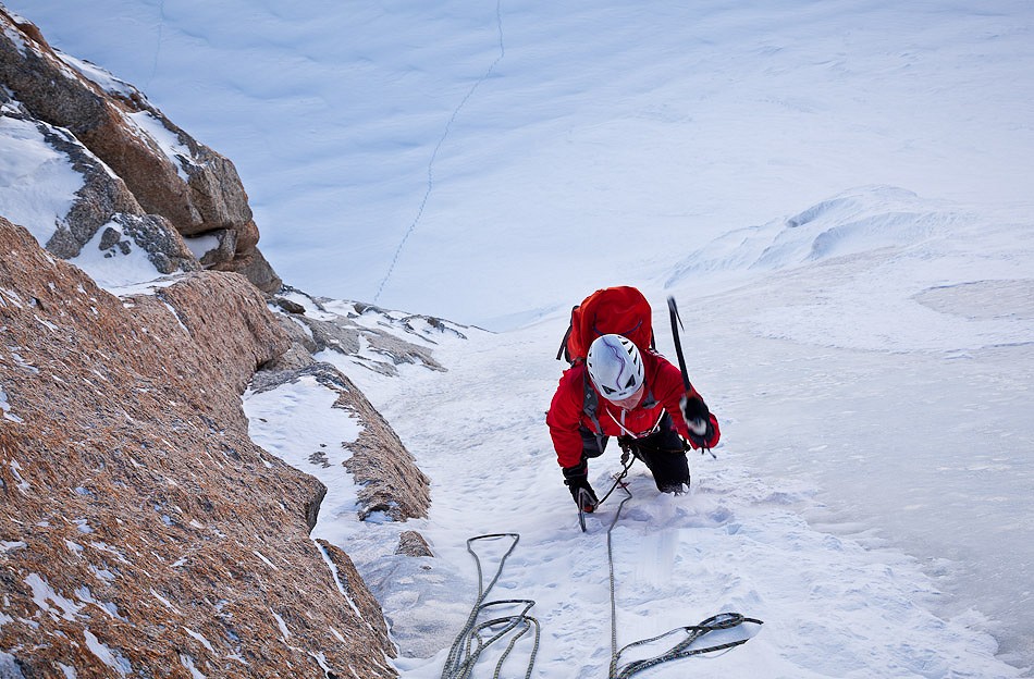 Simon Lund on the initial ice ramp of Contamine-Mazeaud on Triangle du Tacul. Chamonix, France.   © Ulrik Hasemann