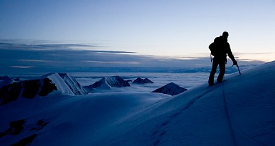 Boris Khorz reaches the summit of Forgotten Peak, PD.  © Arnaud Sors
