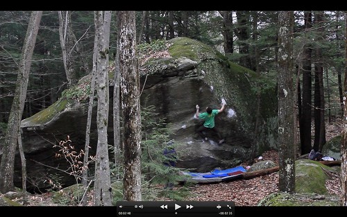 Jimmy Webb flashing Sit and deliver, 8A+, at Pawtuckaway, NH  © Jimmy Webb/Kasia Pietras