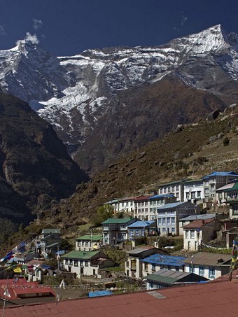 The colourful rooftops of Namche Bazaar  © Rebecca Coles