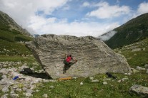 Bouldering in the Gotthard Pass