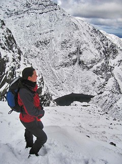 On top of O'Shea's Gully in the Reeks, looking into Cummeenoughter  © Adrian Hendroff
