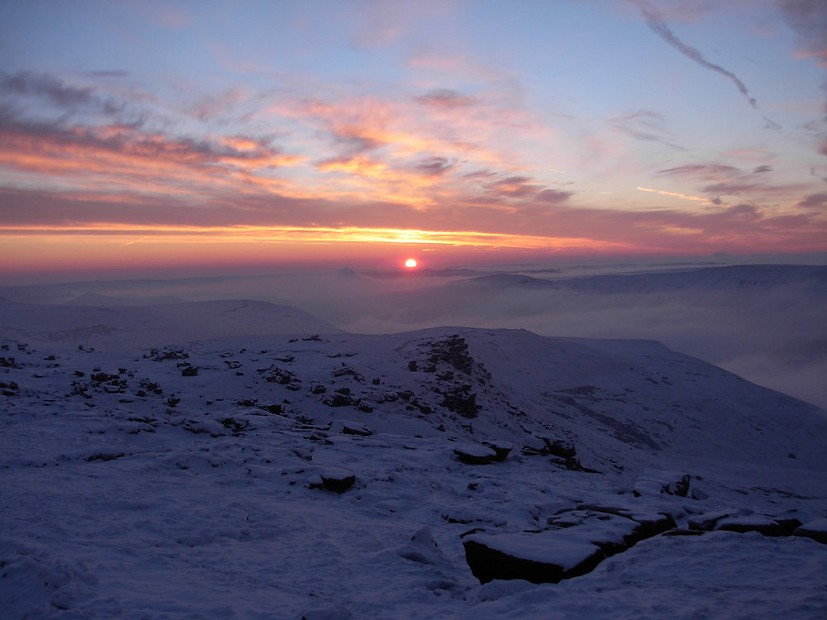 Sunrise from The Pagoda, Kinder Scout.  © SpamFrittas