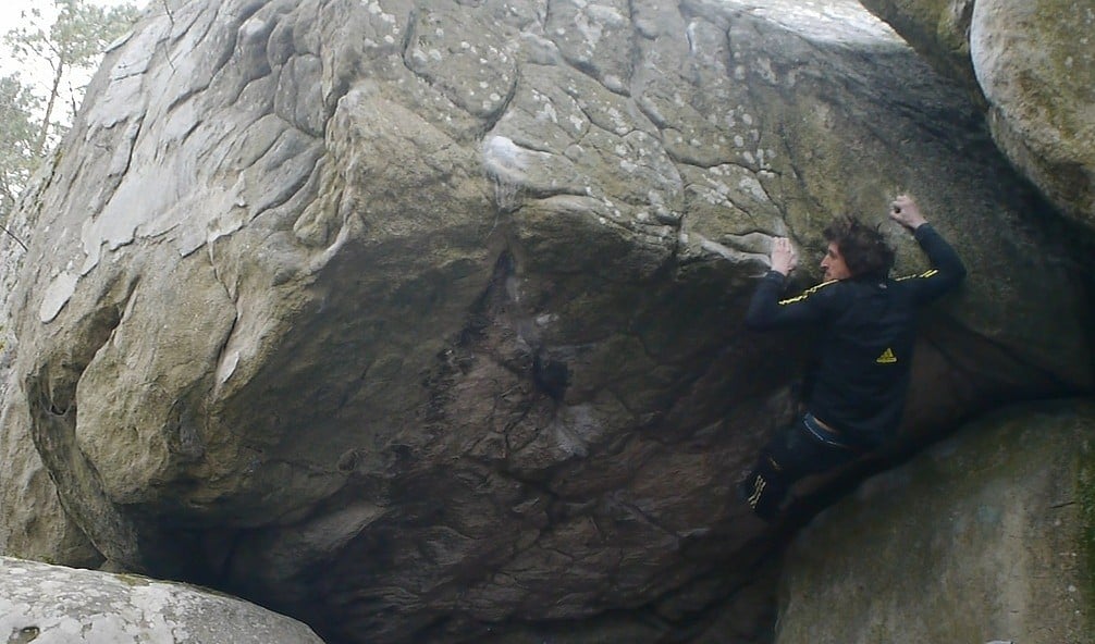 Guillaume Glairon-Mondet on Traphouse, ~8B+, Fontainebleau  © Glairon-Mondet coll.
