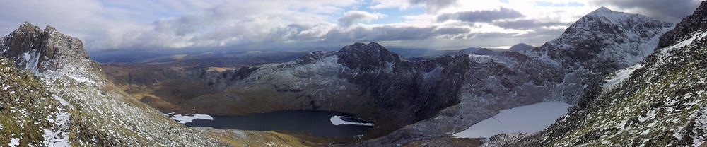 Contrasting temperatures between lakes and mountains on the approach to Snowdon via Crib Goch.  © jamesshare