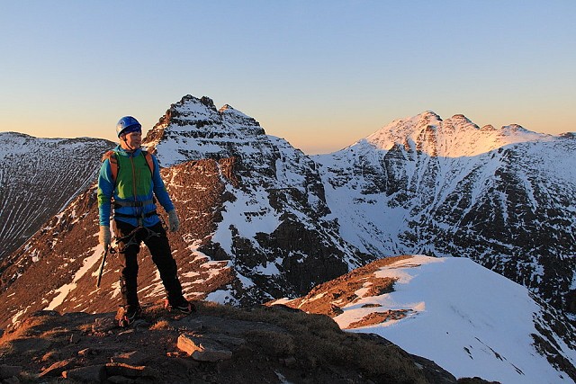 Patagonia Piton Hybrid Hoody keeping out the evening breeze on An Teallach  © Patrick Cadell