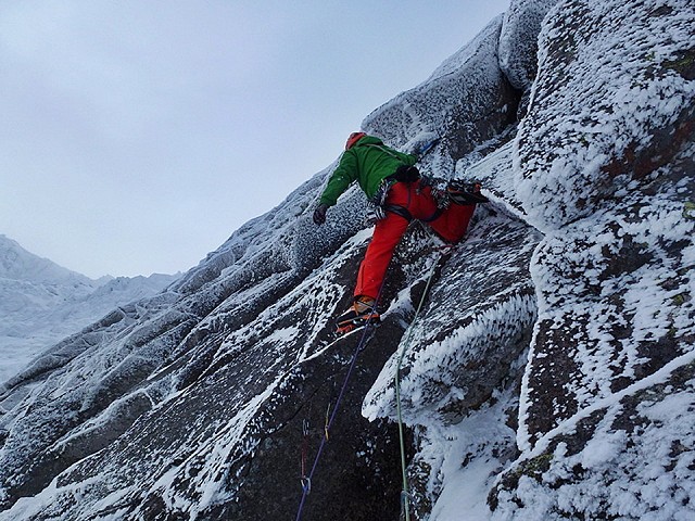 Pete Benson fighting it out on pitch 2 of Nevermore  © Nick Bullock
