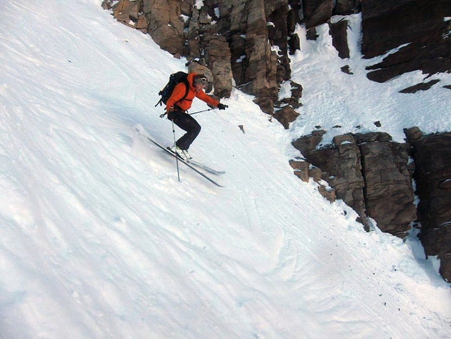 Ben O'Connor Croft does a jump turn in the Diogt Couloir, Dents du Midi  © Dave Searle