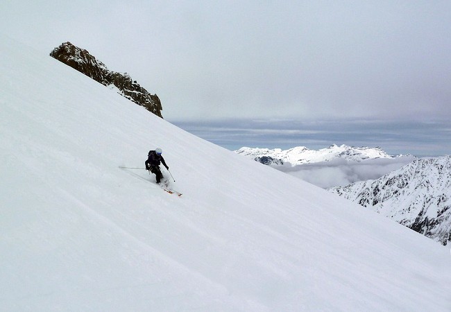 Sarah Stirling testing the Polvere Ski Trab skis close to Chamonix  © Damien McCutcheon