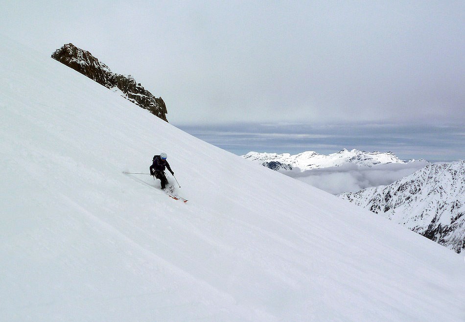 Sarah Stirling testing the Polvere Ski Trab skis close to Chamonix  © Damien McCutcheon