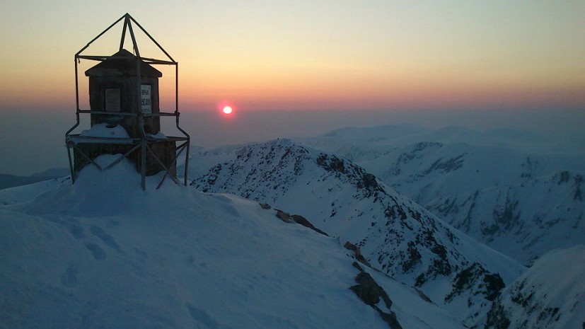 Summit sunrise  © John Walker and Paul Bonson