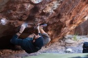 Alex Hermansson on Free Willy 7C+ on North Mountain, Hueco Tanks.