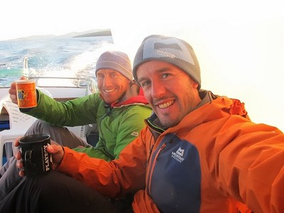 Donald King and Dave Macleod on the boat back to Barra  © Dave Macleod