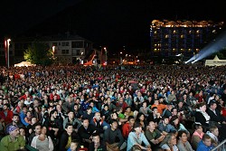 Chamonix crowd  © Björn Pohl
