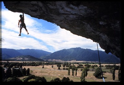 Guy Meadows hanging around on -10 80 and the letter G- at Paynes Ford, New Zealand  © Jason porter
